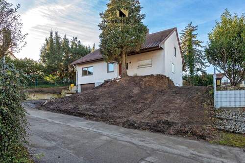 Hausansicht - 3 Zimmer Einfamilienhaus in Backnang