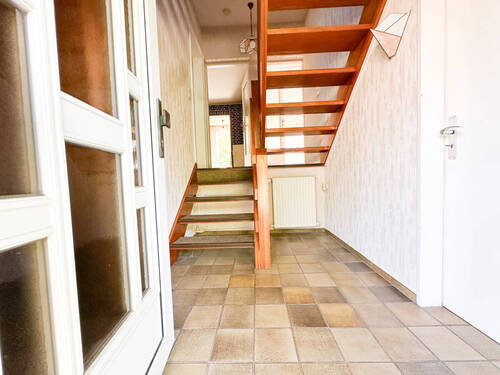 Eingangsbereich - 6 Zimmer Einfamilienhaus zum Kaufen in Lübeck