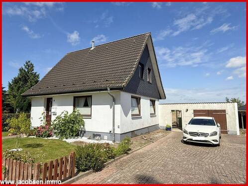 Südansicht - 3 Zimmer Einfamilienhaus in Nübel-Berend