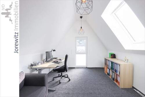 013 - EG - Hobbyraum über Garage - 