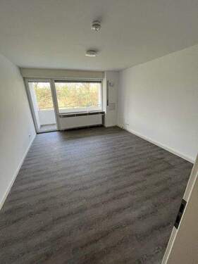 Wohnbereich - 1 Zimmer Etagenwohnung zur Miete in Karlsruhe