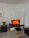 offener Kamin im Wohnzimmer - 8 Zimmer Doppelhaushälfte in Schopfheim