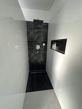 Dusche (Haus links) - 