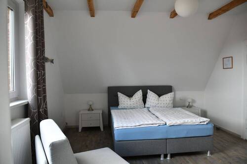 Schlafzimmer oben - 