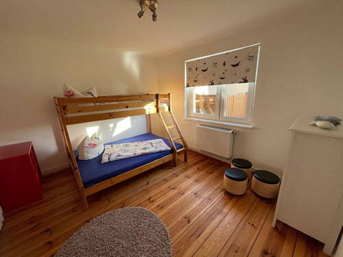 Kinderzimmer unten - 