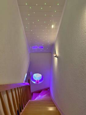 Treppe zwischen EG/ DG - 