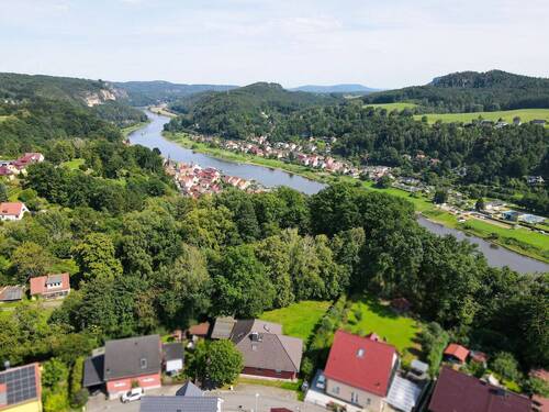 Außenansicht - +++ Rarität! - Gehobenes Einfamilienhaus in einmaliger Lage +++