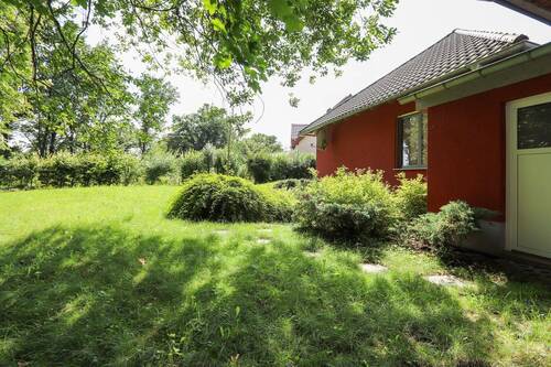 Garten - Einfamilienhaus mit 225,00 m² in Stadt Wehlen zum Kaufen