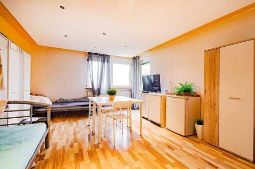 Wohnzimmer - 3 Zimmer Etagenwohnung in Freiburg im Breisgau