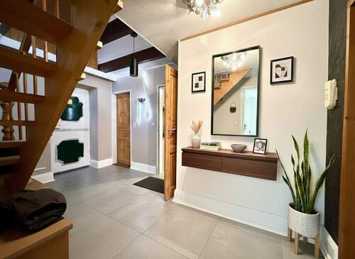 Flur virtuell möbliert - 