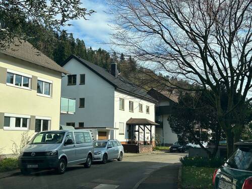 Außenansicht - 5 Zimmer Etagenwohnung in Stegen - Eschbach