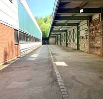 Große Lagerhalle mit Büro zu vermieten! - Langenzenn