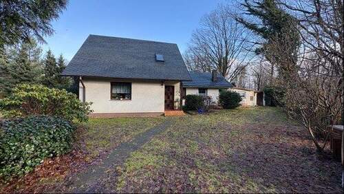 Hausansicht - Ihr Zuhause mit Perspektive - 160.000,00&nbsp;EUR Kaufpreis, ca.&nbsp; 80,00&nbsp;m&sup2;&nbsp;Wohnfl&auml;che