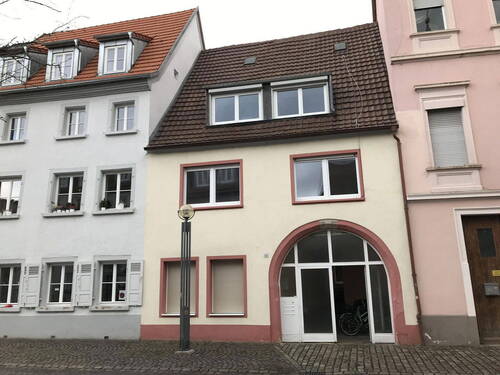 Eingang Stadthaus - Für junge MieterStudenten - gemütliche Wohnung im 2. OG - Stadtmitte - auch als WG geeignet