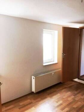 Zimmer - Etagenwohnung mit 33,00 m² in Ilmenau zur Miete