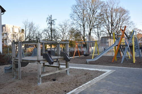 Spielplatz - 