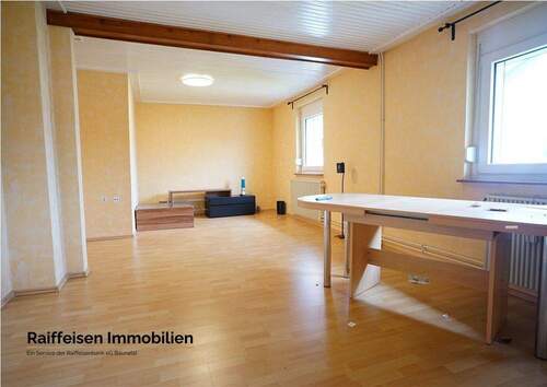 Raiffeisenstraße 15 - 