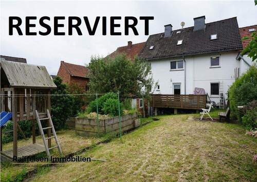 Reserviert - EIN ZWEIFAMILIENHAUS MIT VIELEN MÖGLICHKEITEN SUCHT NEUE EIGENTÜMER