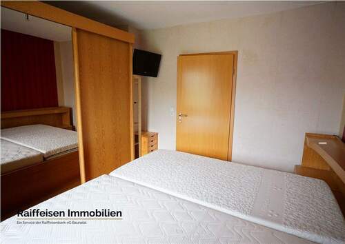 Raiffeisenstraße 4 - 