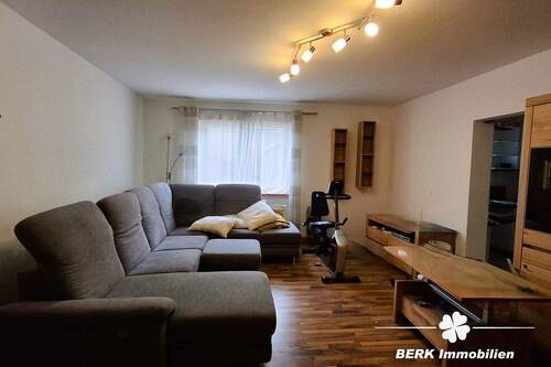 WZ EG - 7 Zimmer Mehrfamilienhaus, Wohnhaus in Mömlingen