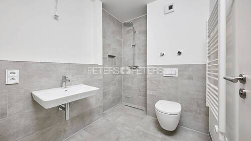 Badezimmer - 1 Zimmer Etagenwohnung zum Kaufen in Hamburg