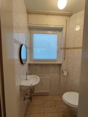 WC mit Fenster - 