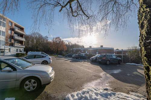 Parkplätze - Etagenwohnung mit 31,80 m&sup2; in Stade / Hohenwedel zum Kaufen