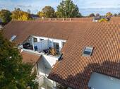 Ihre Dachterrasse - Ganz oben zu Hause: Lichtdurchflutete 4,5-Zimmer-Wohnung mit Ausblick ins Grüne