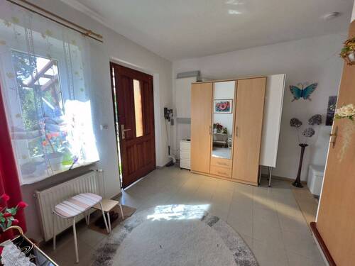 Diele - 4 Zimmer Doppelhaushälfte in Prädikow