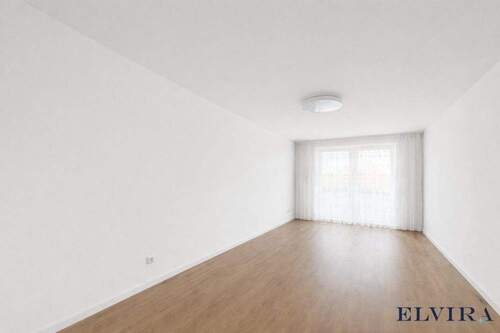 Schlafzimmer - 2 Zimmer Etagenwohnung zum Kaufen in München