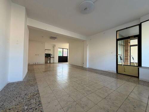 Fläche links - Büro in Mönchengladbach / Holt