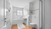 Badezimmer EG - 4 Zimmer Terrassenwohnung in Gröbenzell