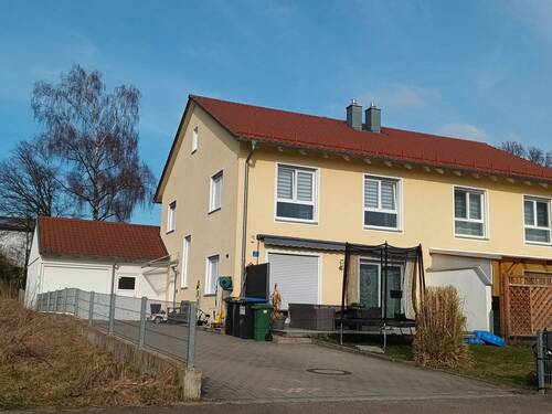 Südseite, Terrasse - +++Top Doppelhaushälfte bei Schrobenhausen OT Hörzhausen!+++