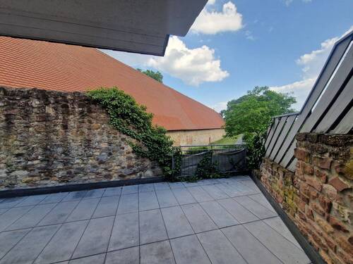 Ausblick in den Unesco- Kräutergarten Lorsch - 