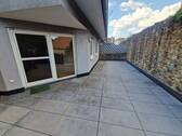 Großzügige Terrasse - 