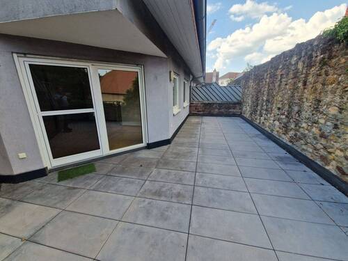 Großzügige Terrasse - 