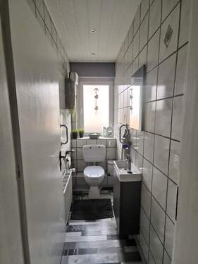 WC - 