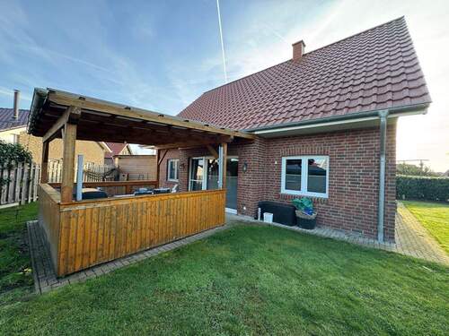 Ansicht Terrasse - Mehrfamilienhaus, Wohnhaus mit 176,00 m&sup2; in Oberlangen zum Kaufen