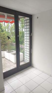 Ausgang zu Terrasse - 