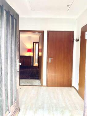 Eingangsbereich - Einfamilienhaus mit 93,10 m&sup2; in Overath zum Kaufen