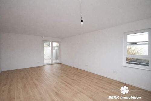 Wohnzimmer - 4 Zimmer Etagenwohnung zur Miete in Sulzbach am Main