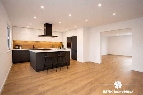 KI generiertes Musterbild - Küche - Etagenwohnung mit 147,00 m&sup2; in Sulzbach am Main zur Miete