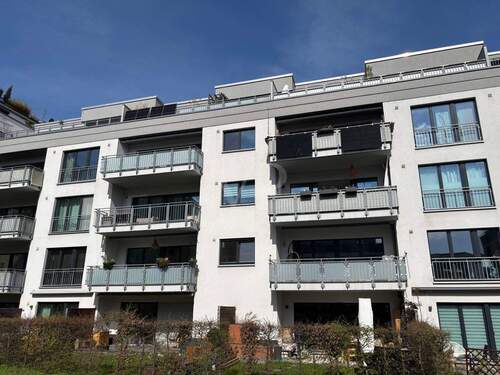 Südansicht Wohngebäude - 2 Zimmer Etagenwohnung zum Kaufen in Berlin