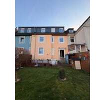 Familienfreundliches Zweifamilienhaus mit Zukunftsperspektive im aufstrebenden Gelsenkirchen-Schalke