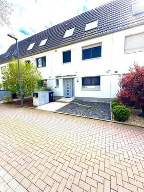 Bild 2 - 6 Zimmer Reihenmittelhaus zum Kaufen in Essen