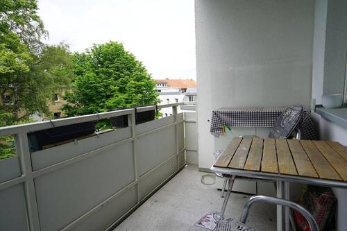 ... Balkon... - 3 Zimmer Etagenwohnung in Hamburg