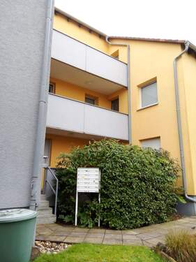 Haus-Rückansicht.jpg - 1 Zimmer Etagenwohnung zum Kaufen in Würzburg