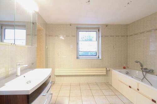Badezimmer 1 EG - 