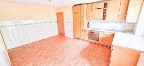 Wohnküche - 5 Zimmer Etagenwohnung zum Kaufen in Kaufbeuren