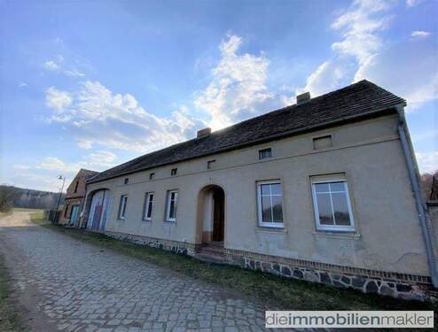 IMG_0045.1 - Idyllischer Vierseitenhof mit Scheune, Stallungen und großem Grünland